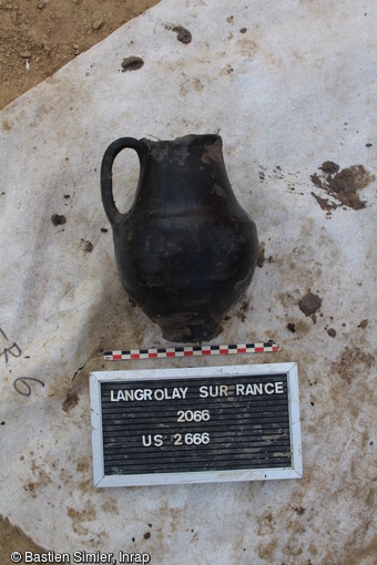 Vase retrouv&eacute; au fond du puits de la villa de Langrolay-sur-Rance (C&ocirc;tes-d'Armor), 2016 