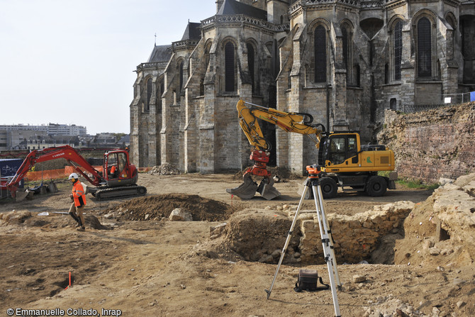 Vue g&eacute;n&eacute;rale de la fouille de la cath&eacute;drale du Mans (Sarthe)