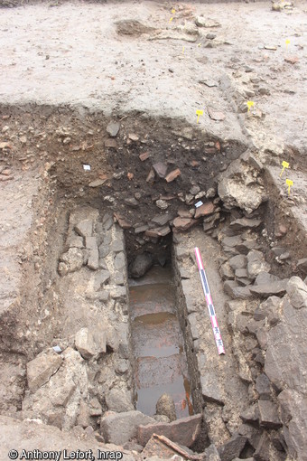 Egout des thermes gallo-romains &agrave; Portbail (Manche). Ces &eacute;gouts servaient &agrave; la vidanges des piscines ou des baignoires, ainsi qu'&agrave; l'&eacute;vacuation des eaux us&eacute;es.