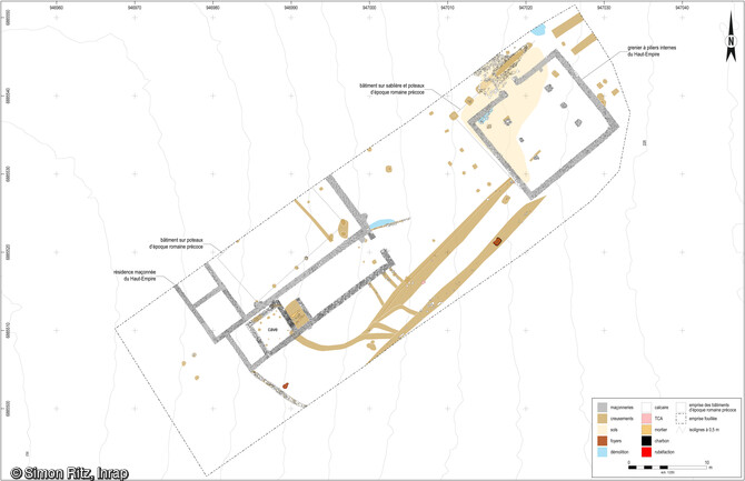 Plan général des vestiges de la villa antique à Lemud (Moselle). Noter la continuité spatiale entre les bâtiments de terre et de bois de l'époque romaine précoce (début du 1er siècle de notre ère) et les bâtiments maçonnés du Haut-Empire. 