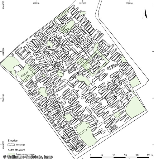 Plan général du cimetière de transition daté du XVIIIe siècle à Yvetot (Seine-Maritime). 