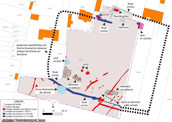 Plan des vestiges antiques de la fouille de Sainte-Catherine (Pas-de-Calais). Elle couvre une superficie de 7 500 m2. Les observations faites sur le mobilier céramique ont permis de mettre en évidence trois phases chronologiques resserrées qui s'échelonnent de -50 à + 140.