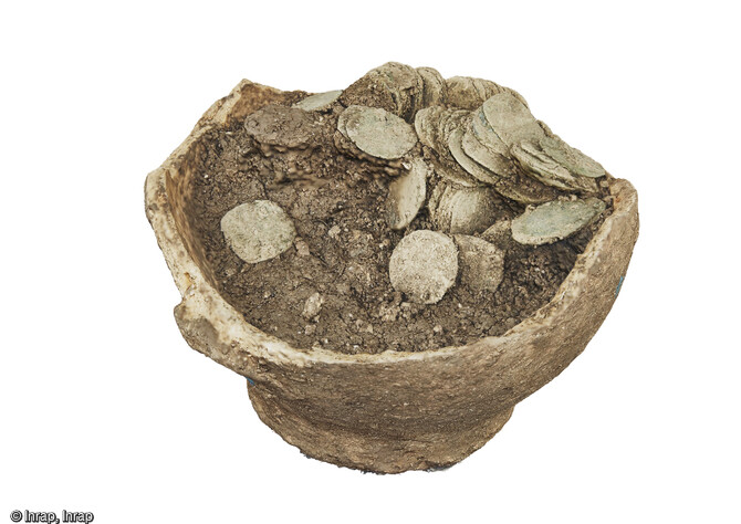 Reconstitution 3D par photogramm&eacute;trie, du d&eacute;p&ocirc;t mon&eacute;taire, n&deg; 3 dat&eacute; de 1341-1342, mis au jour &agrave; Gu&eacute;rande (Loire-Atlantique). 