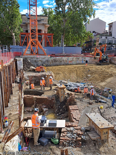 Vue générale de la fouille de la future station de métro François Verdier à Toulouse (Haute-Garonne). Pour les archéologues cette opération aura été exceptionnelle en raison de l'envergure du chantier et de la coactivité avec les entreprises chargés de la construction de la future station. 