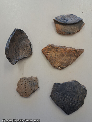 La fouille a livré une quantité exceptionnelle de mobilier céramique de l'âge du Bronze, qui fera du site de Brancale à Monte (Haute-Corse) un site de référence. Prélevé sur le site, conditionné, il sera ensuite lavé et étudié afin de mettre en évidence les formes et les décors.