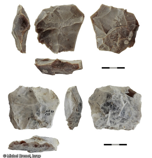 Nucl&eacute;us Levallois centrip&egrave;tes d&eacute;couverts dans le niveau du Pal&eacute;olithique moyen sur le site Gustave Eiffel &agrave; Tours (Indre-et-Loire).