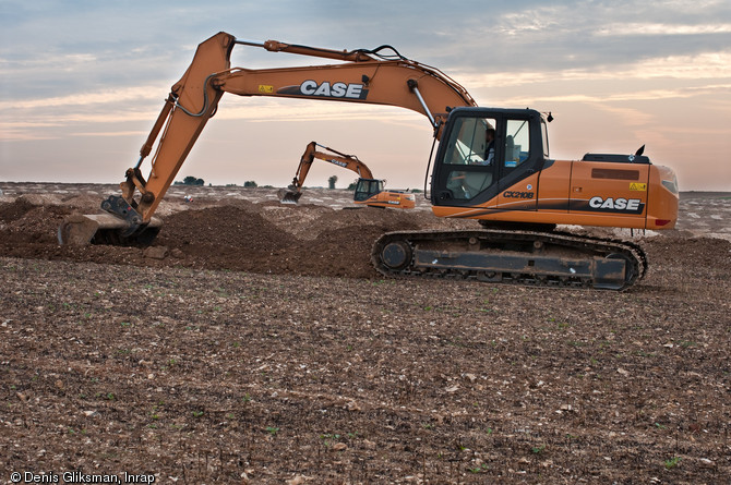 Diagnostics arch&eacute;ologiques &agrave; Etricourt-Manancourt (Somme) sur le canal Seine-Nord Europe, 2009.