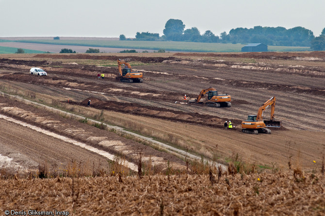Diagnostics arch&eacute;ologiques &agrave; Etricourt-Manancourt (Somme) sur le canal Seine-Nord Europe, 2009.