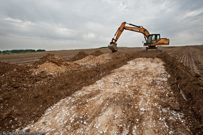 Diagnostics arch&eacute;ologiques &agrave; Etricourt-Manancourt (Somme) sur le canal Seine-Nord Europe, 2009.