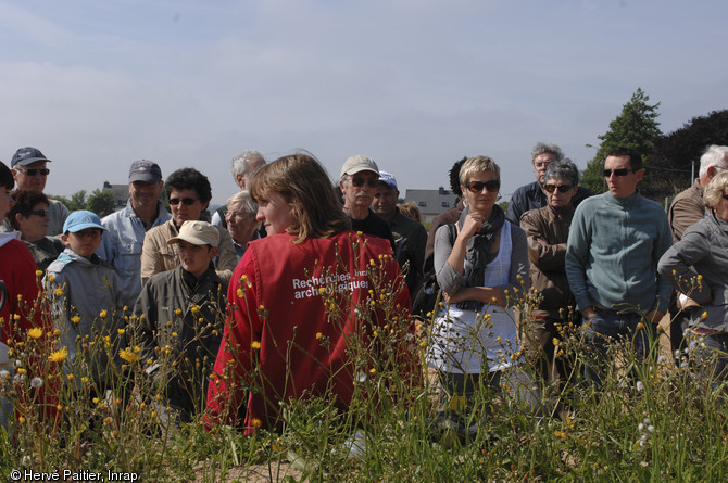 Près de trois mille visiteurs se sont succédé sur le site archéologique de Lannion lors de la journée portes ouvertes le 5 juin 2010.