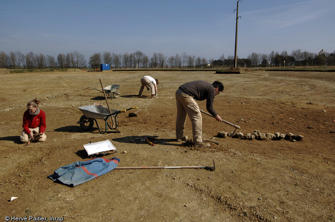 Fouille du site de la Perdriotais sur la commune de Ch&acirc;teaugiron, 2008.