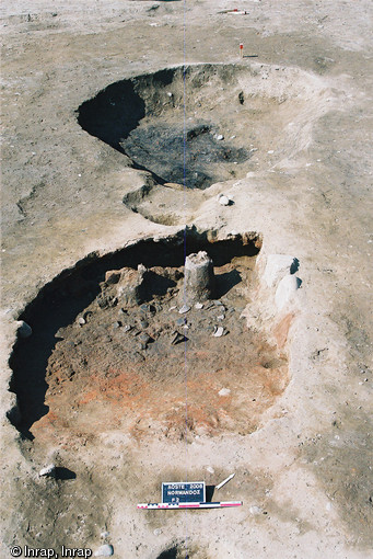 Four du XIVe s., atelier de potier d'Aoste (Is&egrave;re), 2006.